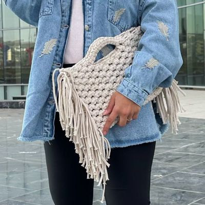 حقيبه مكرميه