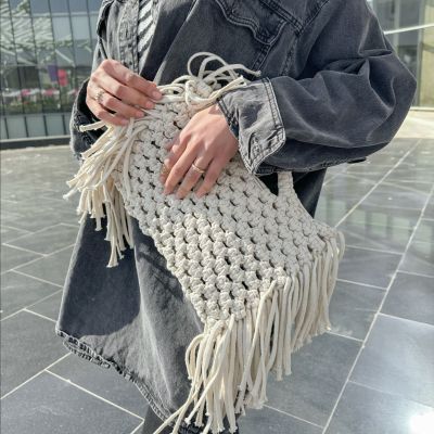 حقيبه مكرميه