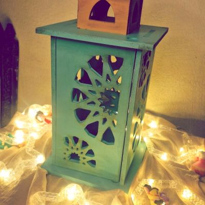 فانوس رمضان بألوان زاهيه