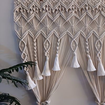 ستارة مكرمية 