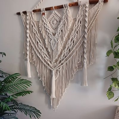 جدارية مكرمية