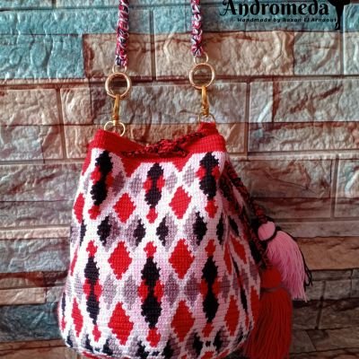 شنطة تابيستري احمر وابيض 