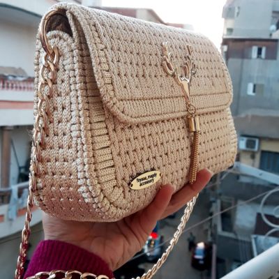 Gold chain thread bag