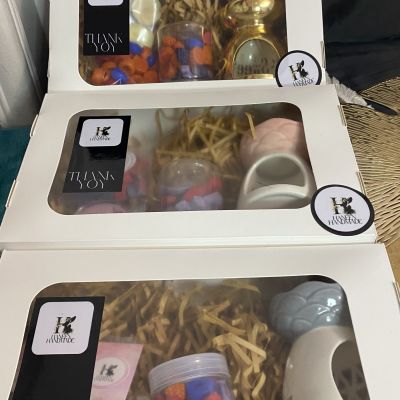 Porcelain incense burner set