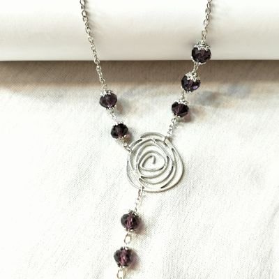 Chain of crystal purple colour 