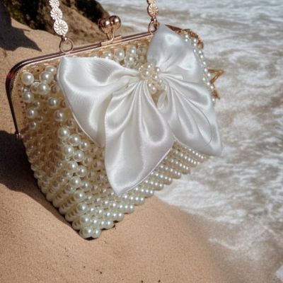 Loli bag with metal frame