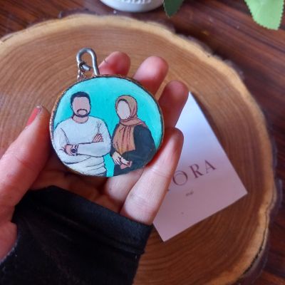 ميدالية خشبية يدوية