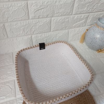 باسكت منظم على شكل مربع 