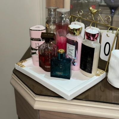 طقم تنظيم لمستحضرات التجميل والعطور وفرش الميك اب