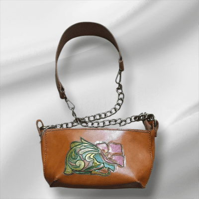 شنطه حريمى جلد طبيعى هاندميد 