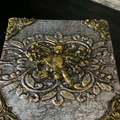 صندوق الكنز الملكي