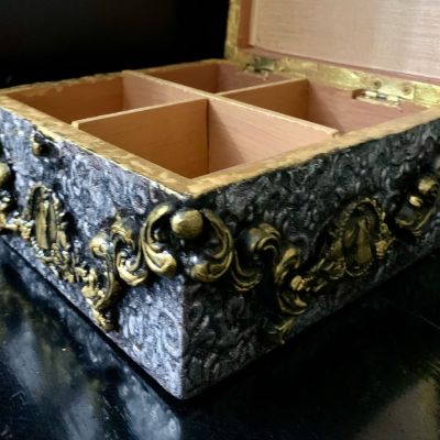 صندوق الكنز الملكي