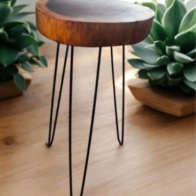 طاولة  جانبية 