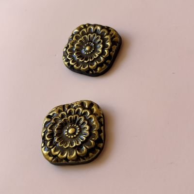 Black & gold earrings ✨