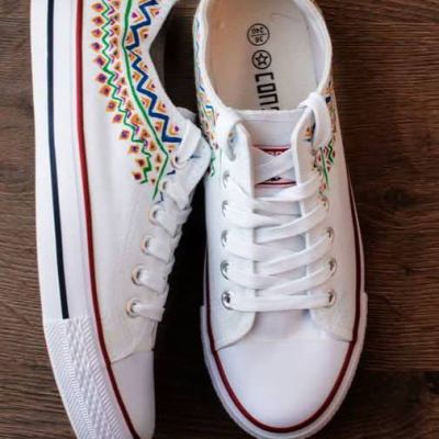 سنيكر مرسومه