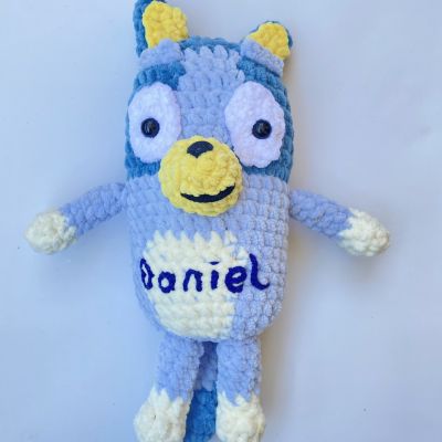 دمية الكلب بلووي بالكروشيه