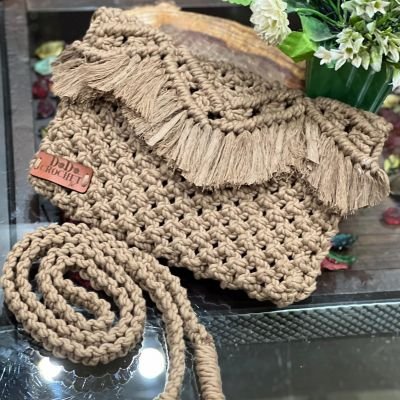 شنطه كروس مكرميه