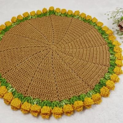 مفرش كروشية بزهرة التيوليب