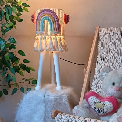 Macrame lampshade 