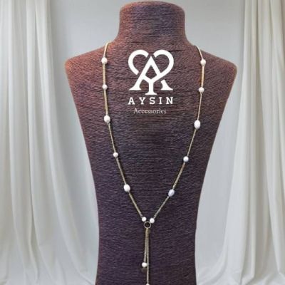 Natural cultured pearls