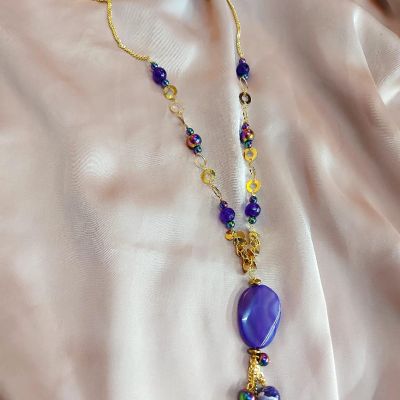 سلسله من الدهب الصينى الجولد من احجار العقيق وفواصل هيماتيت 