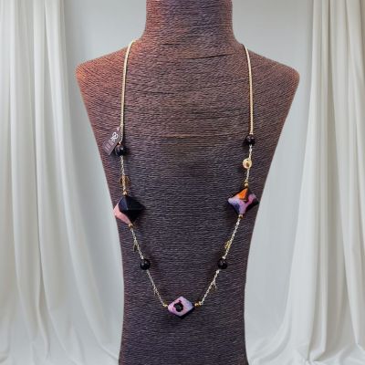 سلسله من الدهب الصينى الجولد من احجار العقيق وفواصل هيماتيت 