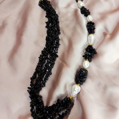 عقد من احجار العقيق 