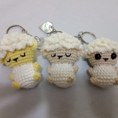 Cute Crochet Sheep Keychain – Bag Charm & Key Holder