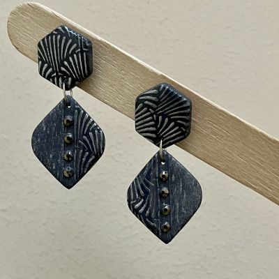 Celene earrings 1🩶