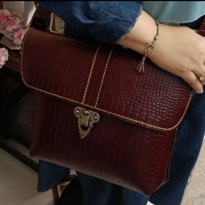 شنطة كروس جلد طبيعي 