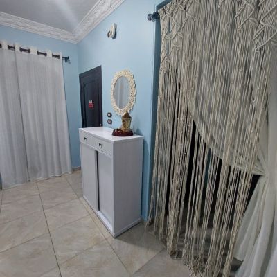 ستارة باب مكرميه 