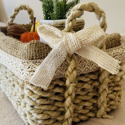 صندوق من حبال الخيش