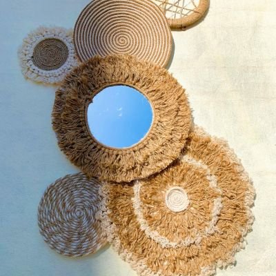 مجموعة كوسترات للحائط