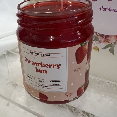 شمعة مربى الفراولة