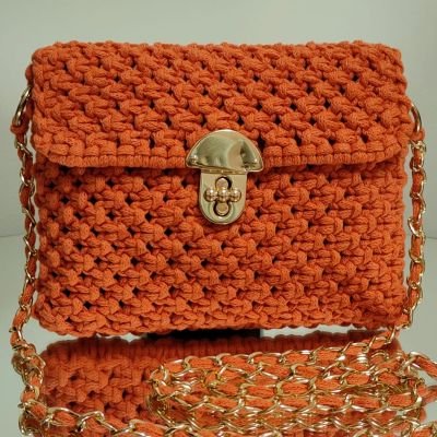 شنطه مكرميه كروس 