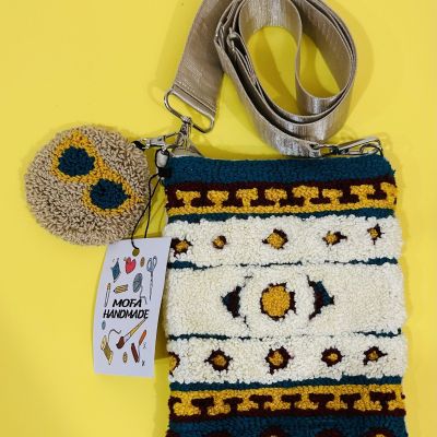 حقيبه مصنوعه يدويا 