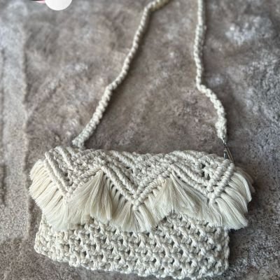 شنطة مكرميه