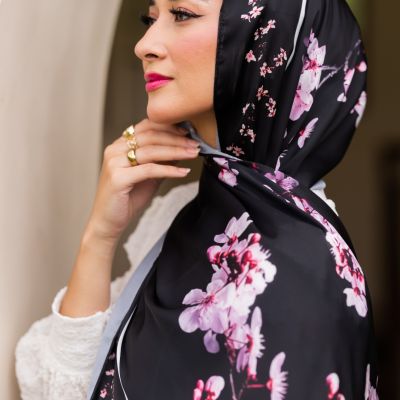 زهرة الكرز - حرير ستان