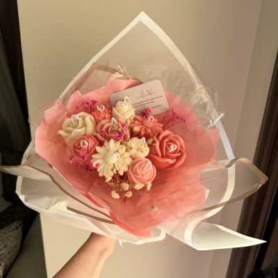 باقة زهور من الشموع – بتصميمك الخاص