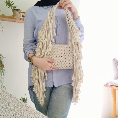 شنطه مكرميه بشراشيب 