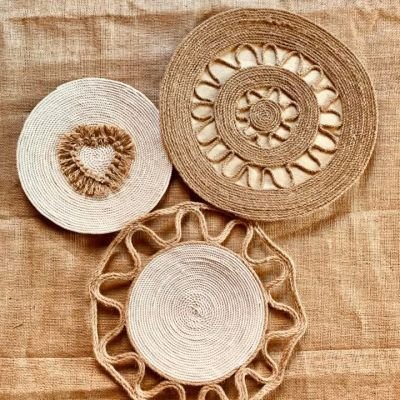 كوسترات ديكور للحائط