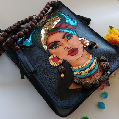 شنطة حريمى جلد طبيعي 