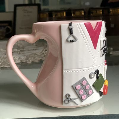 مج من الصلصال الحراري  دكتور 