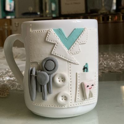 مج من الصلصال الحراري  دكتور 