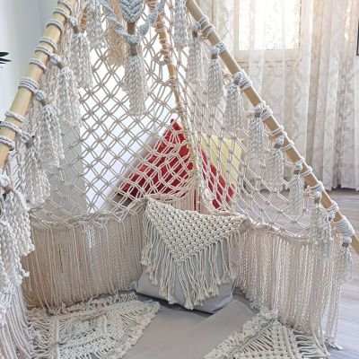 خيمة مكرمية