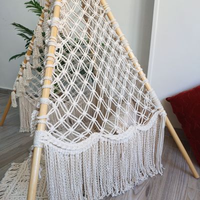 خيمة مكرمية