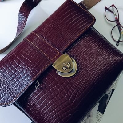 شنطة كروس جلد طبيعي 