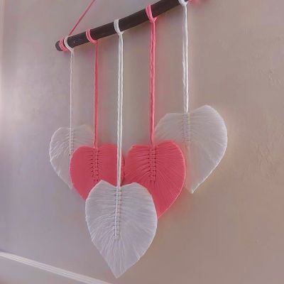 معلقه ريش مكرمية