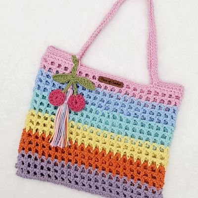 Crochet bag for girls.