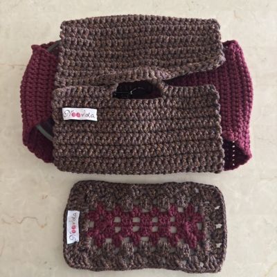 حامل للصواني